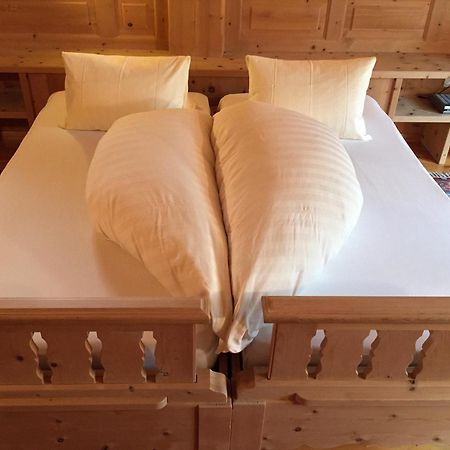 Hotel Chasa Sofia Scuol Δωμάτιο φωτογραφία