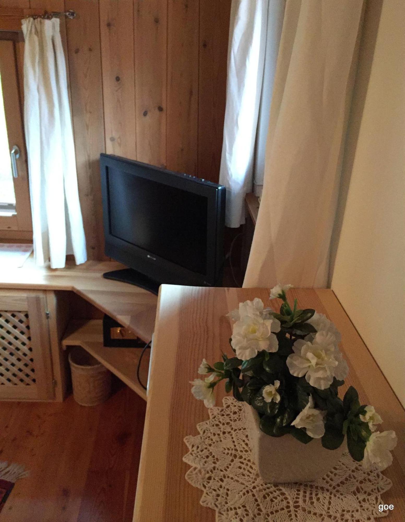 Hotel Chasa Sofia Scuol Δωμάτιο φωτογραφία